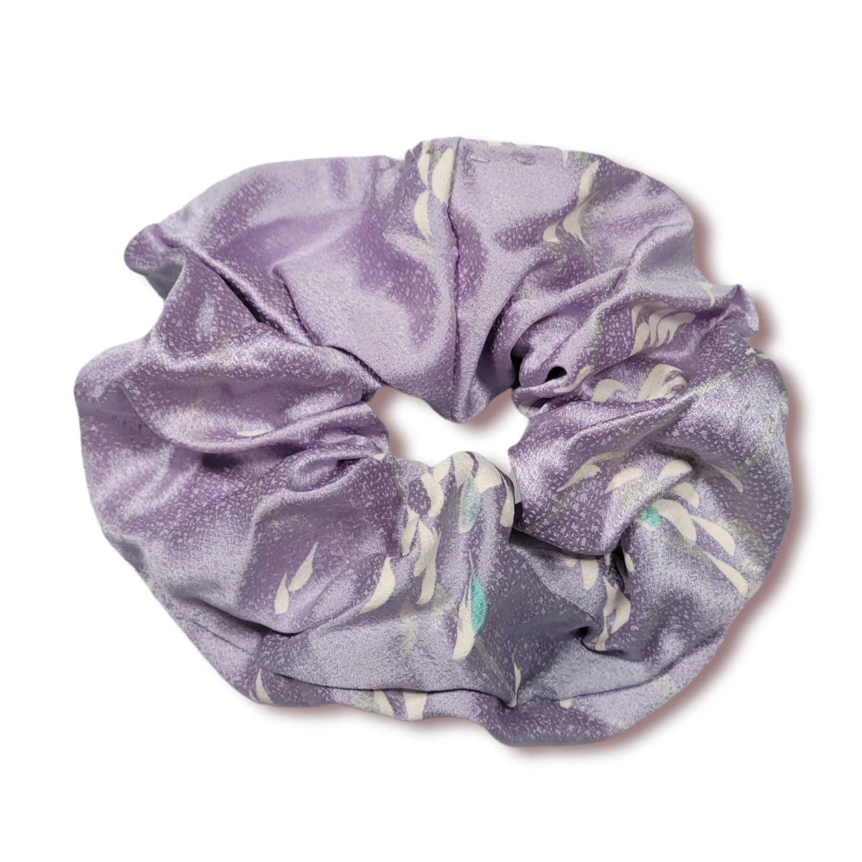 THE MARU UPCYCLED KIMONO FABRIC SCRUNCHIE : Iridescent Purple